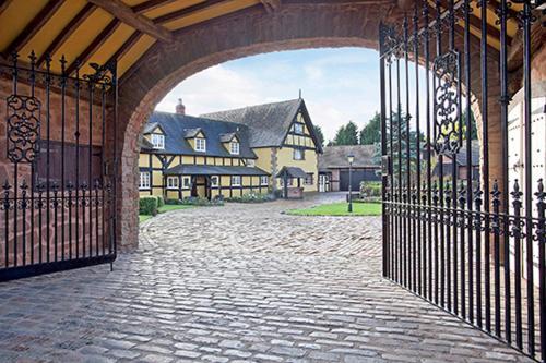 Вилла Dovehouse Farm Бирмингем Экстерьер фото